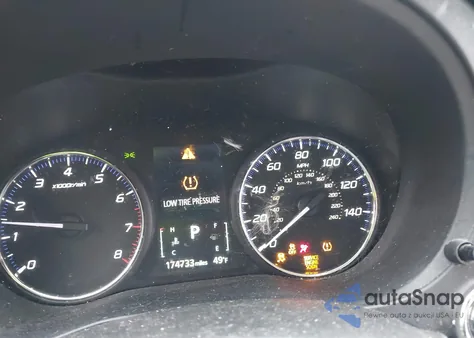 2016 Mitsubishi Outlander z USA, uszkodzony, nr VIN JA4AZ3A3XGZ005467